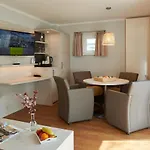 Отель R&r Strandallee 3*