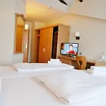 Szálloda R&r Strandallee