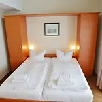 R&r Strandallee Szálloda Baabe