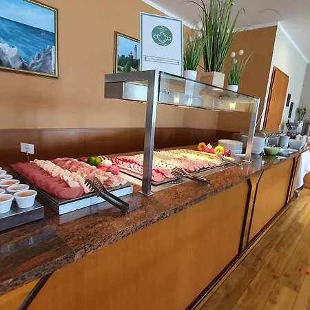 R&r Strandallee Hotel 3*