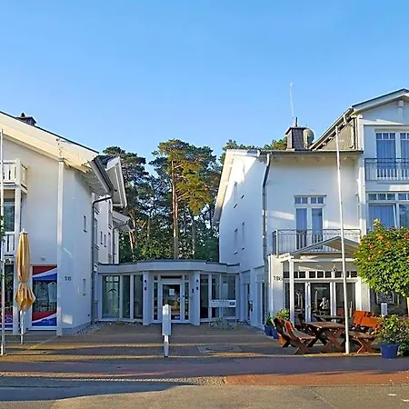R&r Strandallee Hotell