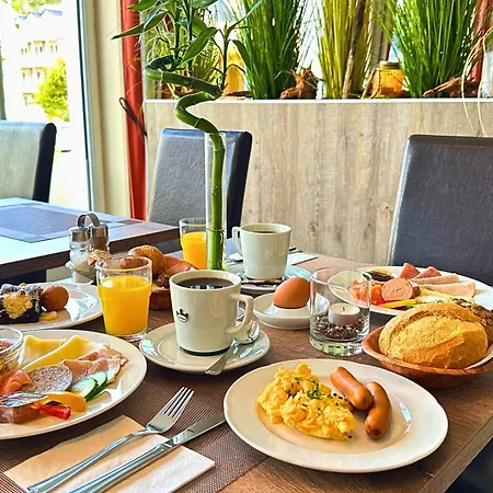 R&r Strandallee Hotel 3*