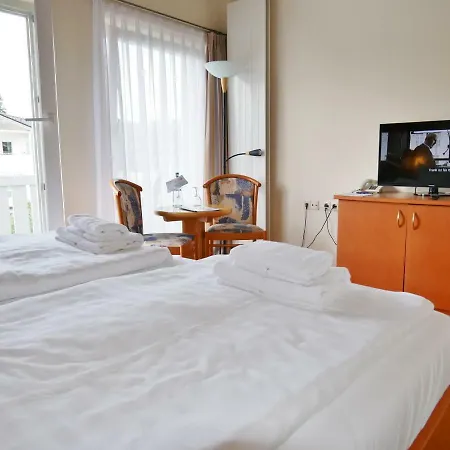 R&r Strandallee Hotel 3*